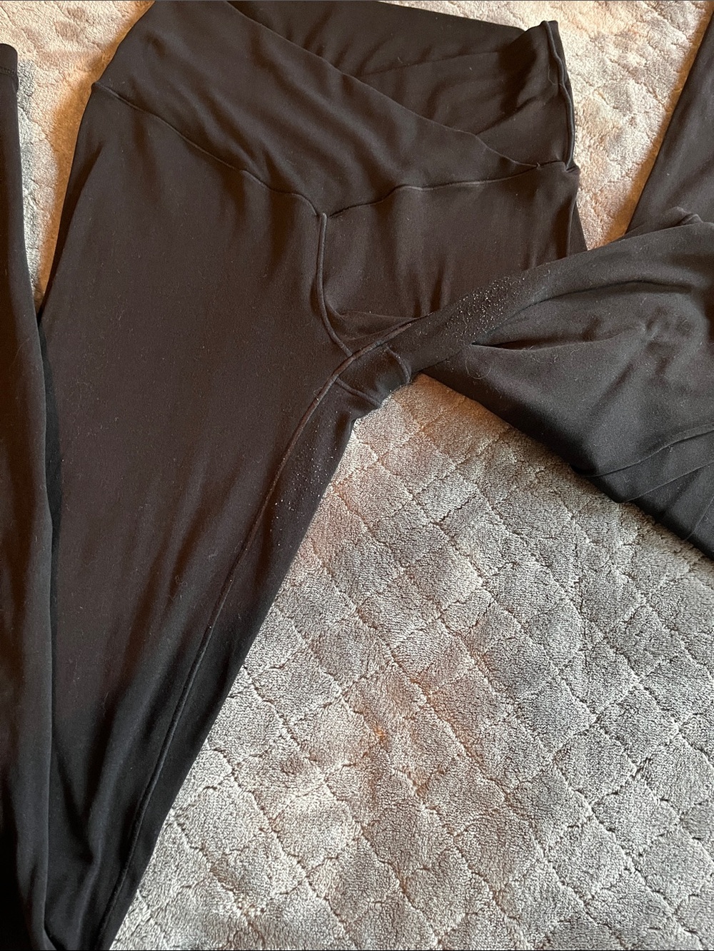aerie Black crossover High-Waist Flare Leg Yoga‎ Pants - Picture 5 of 7